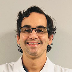 Dr. Rafael Acevedo Román